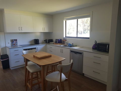 Golden Hill Cottage - Accommodation NT 10