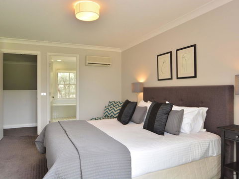 Villa 3br Margarita Villa Located Within Cypress Lakes Resort - Accommodation NT 1
