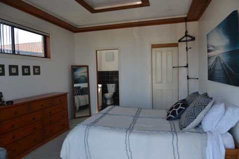 The Boat House - Accommodation NT 7