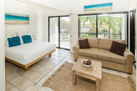 Julians Apartments - Accommodation NT 13