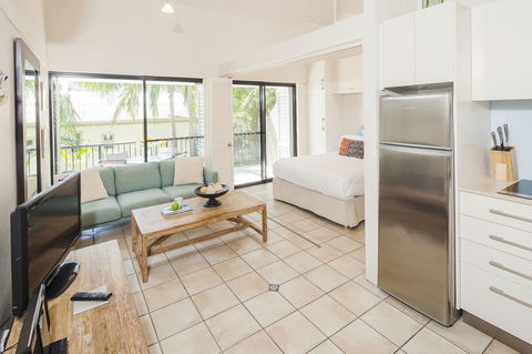 Julians Apartments - Accommodation NT 30