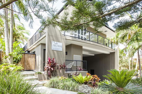 Julians Apartments - Accommodation NT 0