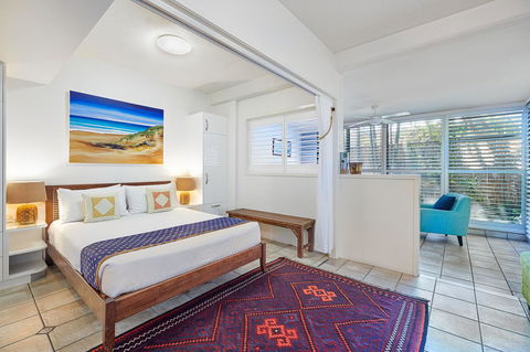 Julians Apartments - Accommodation NT 6