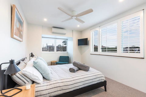 Nobbs Â· Executive 2 Storey Sydney Apartment With Pool - Accommodation NT 6