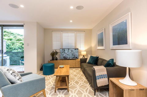 Nobbs Â· Executive 2 Storey Sydney Apartment With Pool - Accommodation NT 0
