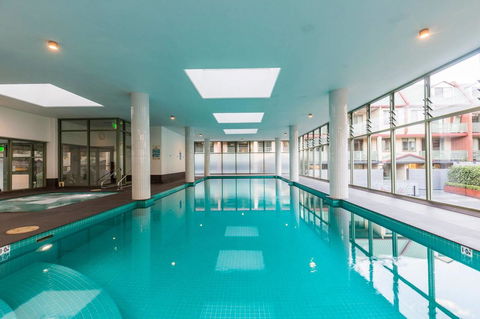 Nobbs Â· Executive 2 Storey Sydney Apartment With Pool - Accommodation NT 12