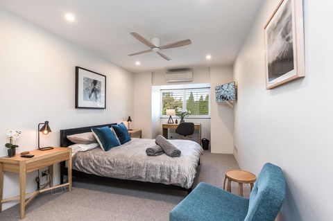 Nobbs Â· Executive 2 Storey Sydney Apartment With Pool - Accommodation NT 5
