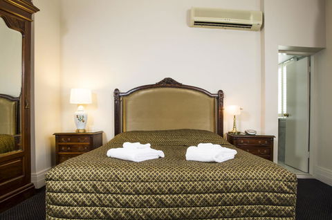Royal Exhibition Hotel - Accommodation NT 30