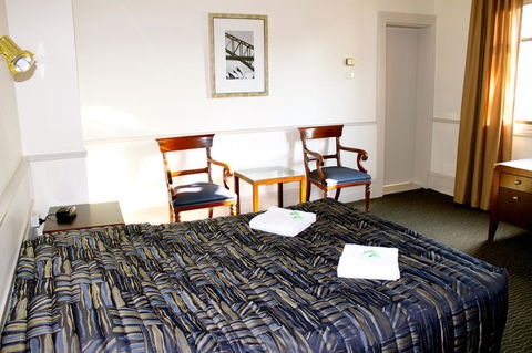 Royal Exhibition Hotel - Accommodation NT 38