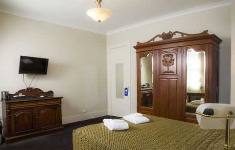Royal Exhibition Hotel - Accommodation NT 32