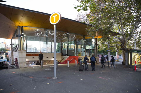 Royal Exhibition Hotel - Accommodation NT 25