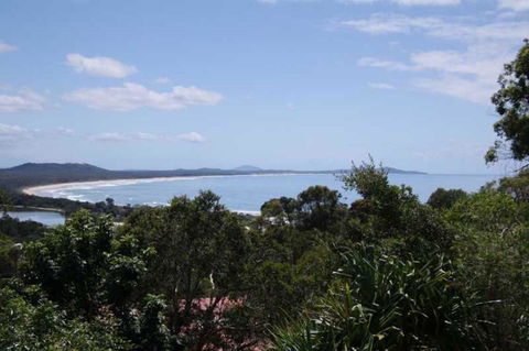 Coastwatch, 26 Comara Terrace - Accommodation NT 0