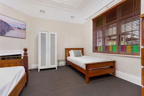 Drummoyne 3 Bedroom Home (62ALE) - Accommodation NT 6