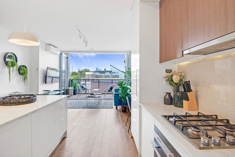 Large Light Luxe 3BDR 2BA Free Parking - Walk To Sydney Uni And RPA - Accommodation NT 0
