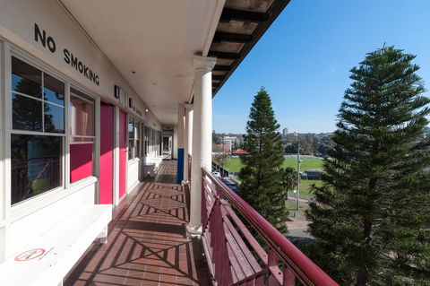 Mad Monkey Hostel Coogee Beach - Accommodation NT 35
