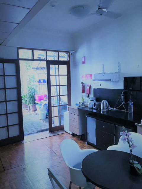 Newtown Cozy Stays - Accommodation NT 14