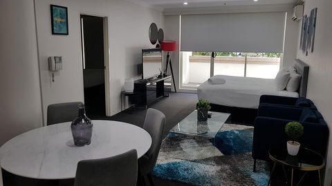 Liv Apartments Haymarket - NT Tourism 31