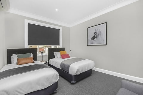 Horse And Jockey Hotel Homebush - Accommodation NT 4