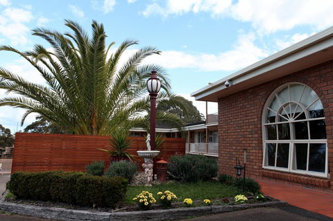 Summerhill Motor Inn - Accommodation NT 29
