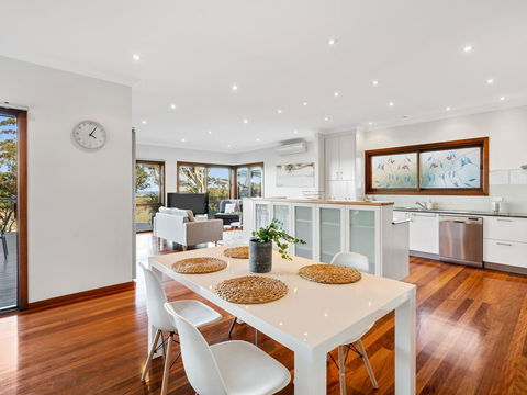 The Beach House Terrigal - NT Tourism 4