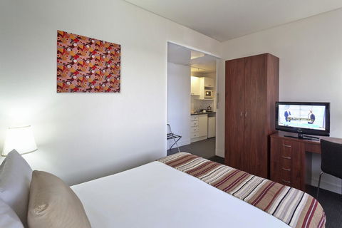 Macleay Hotel - Accommodation NT 10