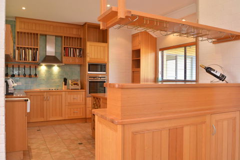 JE Guesthouse, Central To All The Hunter Valley Has To Offer - Accommodation NT 11