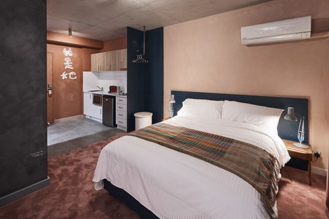 The Collectionist Newtown - Accommodation NT 25