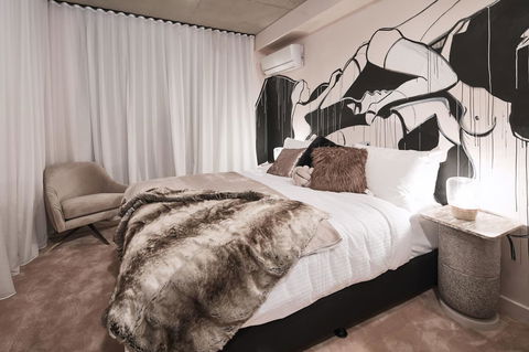 The Collectionist Newtown - Accommodation NT 9