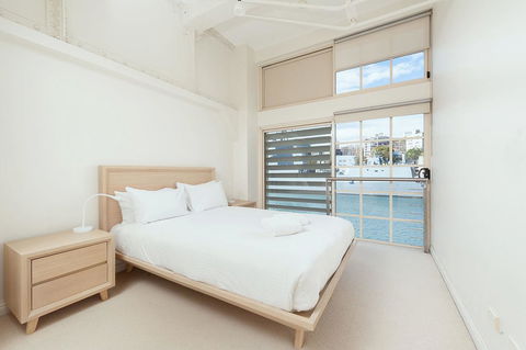Waterfront Apartment On Sydney Harbour - Accommodation NT 0