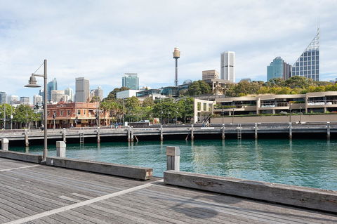 Waterfront Apartment On Sydney Harbour - Accommodation NT 5