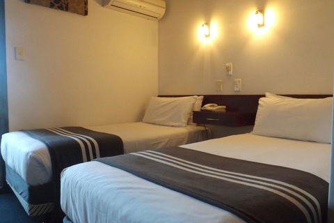 Hotel Hacienda - Accommodation NT 15