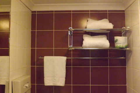 Hotel Hacienda - Accommodation NT 24