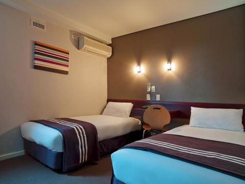 Hotel Hacienda - Accommodation NT 14