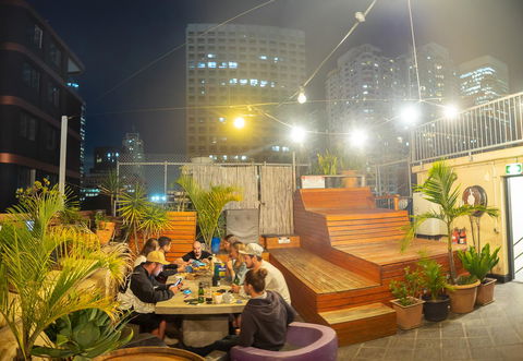 Big Backpackers Hostel - Accommodation NT 34