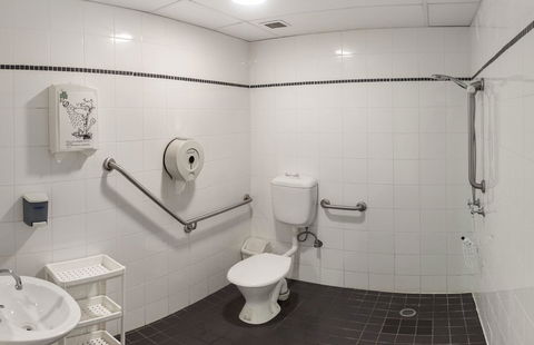 Big Backpackers Hostel - Accommodation NT 22