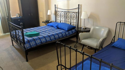 Newtown Backpackers - Accommodation NT 15