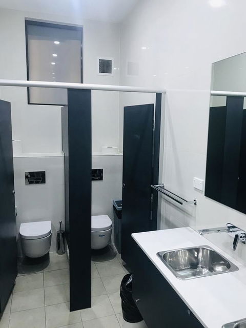Newtown Backpackers - Accommodation NT 13