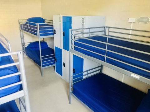 Newtown Backpackers - Accommodation NT 10