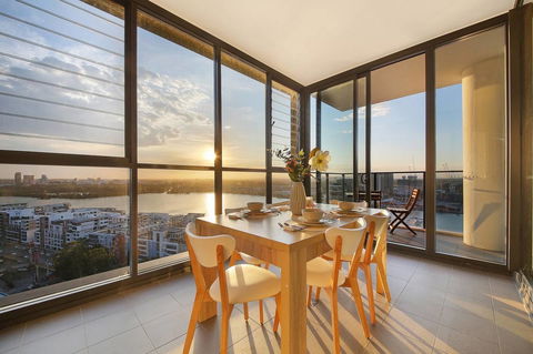 Stunning Sunset Water View 2BEDs On High Rises - NT Tourism 0
