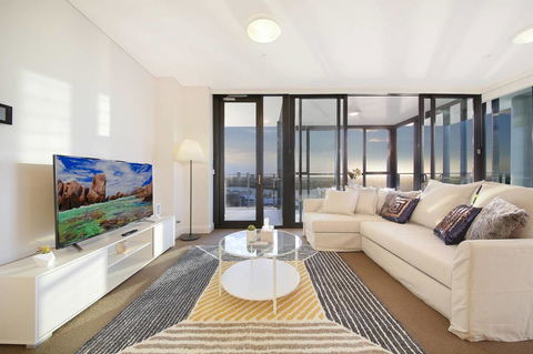 Stunning Sunset Water View 2BEDs On High Rises - NT Tourism 5