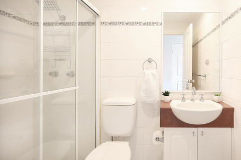 Vibrant Inner-city Living - Darling Harbour Fringe - Accommodation NT 12