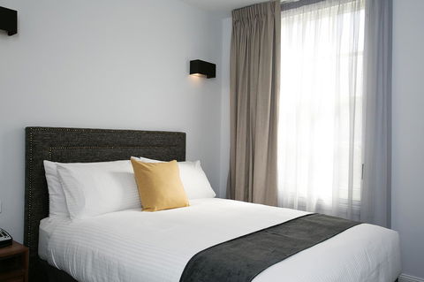 The Lucky Hotel - Accommodation NT 28