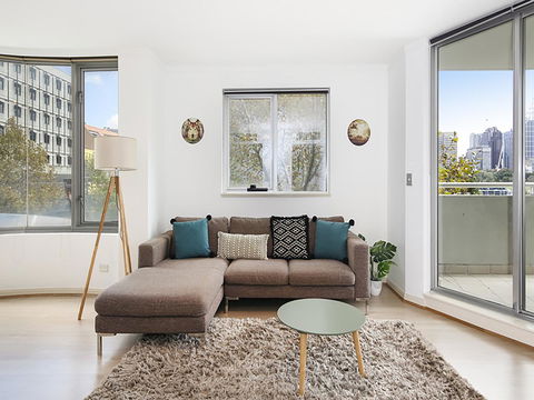 Lower Bridge And Sails - Executive 2BR Darlinghurst Apartment With Balcony And Rooftop Views - Accommodation NT 4