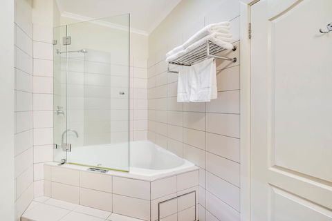 Prince Of Wales Hotel - Accommodation NT 18