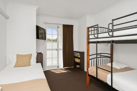 Wollongbar Motel - Accommodation NT 31
