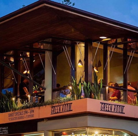 Beach Hotel Resort - Accommodation NT 1
