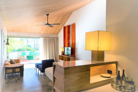 Beach Hotel Resort - Accommodation NT 3