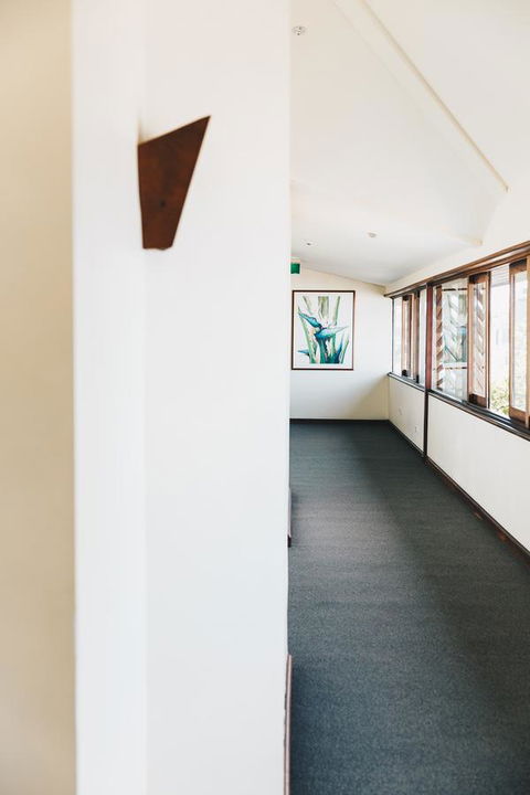 Beach Hotel Resort - Accommodation NT 42