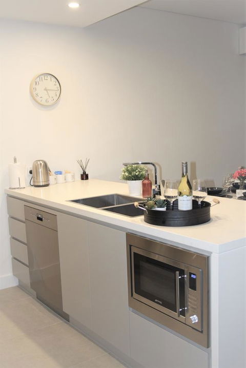 Stunning Views Sydney Olympic Park - Accommodation NT 9