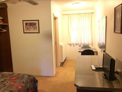 Cooma Motor Lodge Motel - Accommodation NT 23
